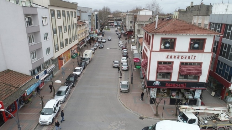 Gönen’de Vatandaşlar Drone İle Kontrol Ediliyor