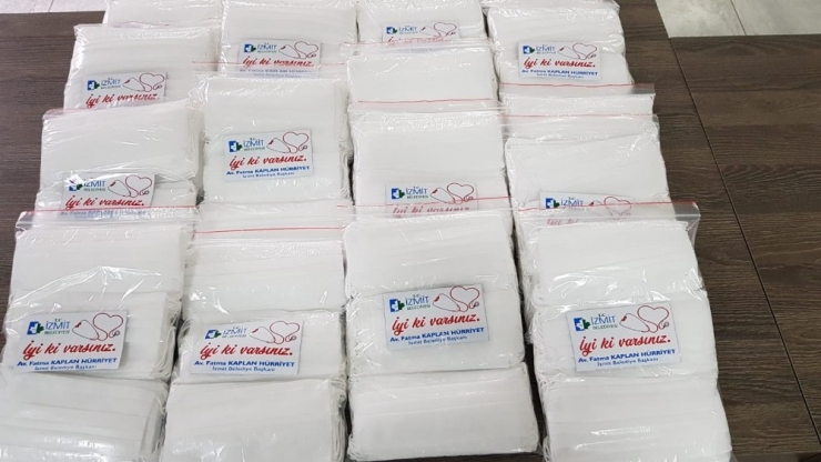 İzmit Belediyesi Aile Hekimlerini De Unutmadı