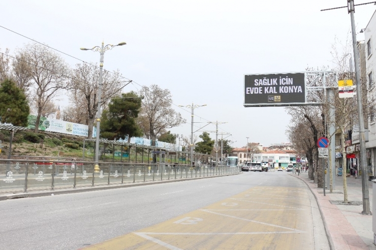 Konya Trafik Işıklarında Ve Led Ekranlarda ’Evde Kal’ Çağrısı Yapıldı