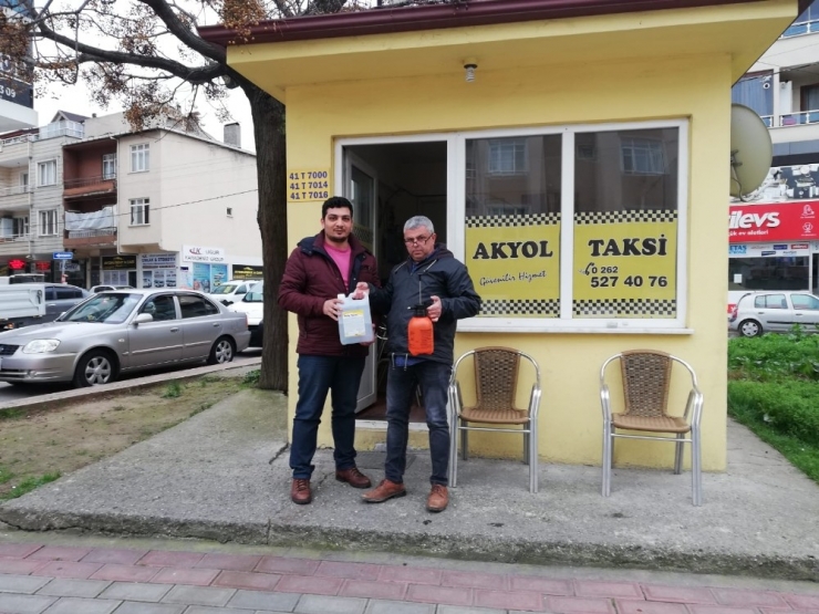 Körfez Belediyesi’nden Taksicilere ‘Dezenfektan’ Pompası