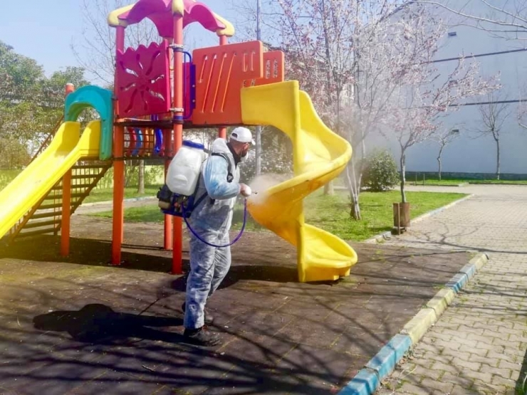 Körfez’de Oyun Grupları Dezenfekte Ediliyor