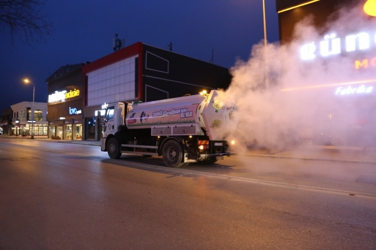 Serdivan Belediyesinin Dezenfekte Çalışmaları Havadan Görüntülendi
