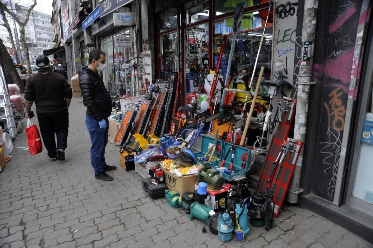 Koronavirüs Hırdavat Esnafını Da Vurdu