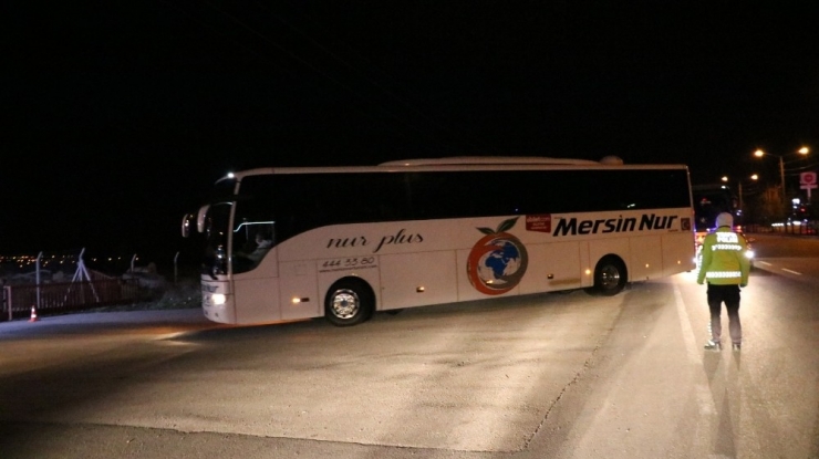 Kktc’den Gelen 170 Öğrenci Ve Şoför Niğde’de Karantinaya Alındı