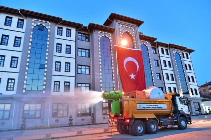 Virüs Avcısı Covid-19 Savar Ankara Sokaklarında