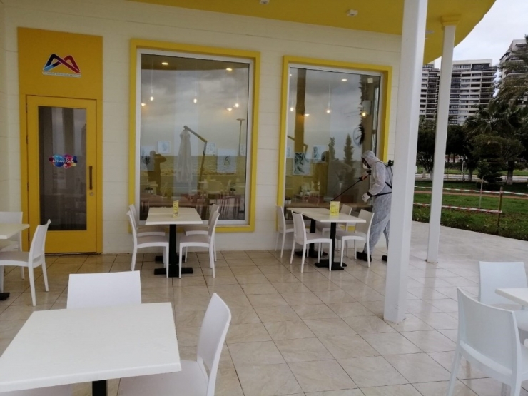 Büyükşehir Belediyesi Meşot’u Dezenfekte Ediyor