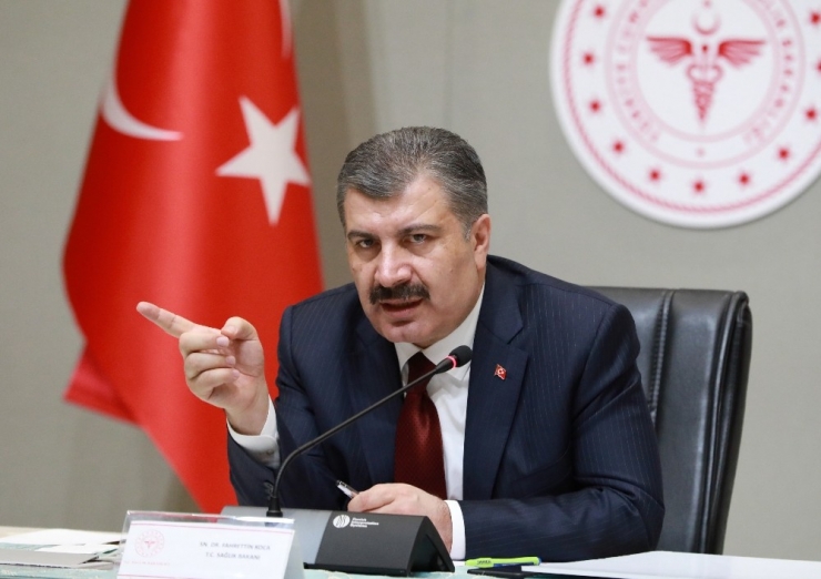 Bakan Koca: “Toplam Can Kaybımız 92’yi Buldu, Toplam Vakamız 5 Bin 698”