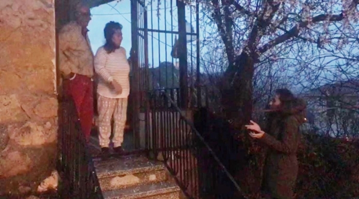 Tunceli’de Sokak Hayvanlarını Besleyen Ekibe Yaşlı Çiftten Teşekkür