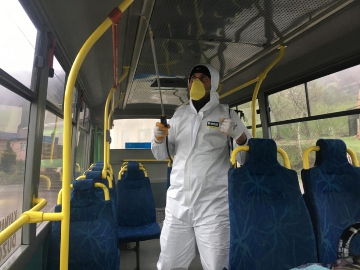 Kaynaşlı’da Otobüsler Dezenfekte Edildi
