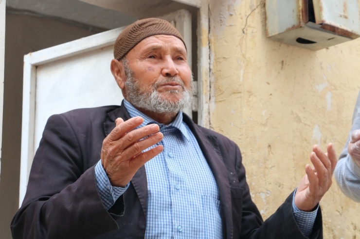 Yaşlı Ve Hastaların İhtiyaçları Vefa Hattı İle Gideriliyor