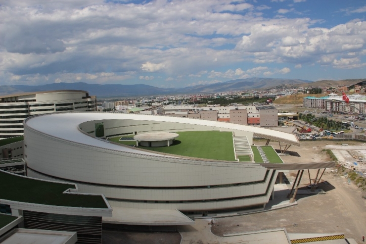 Açılışı Henüz Yapılmayan Erzurum Şehir Hastanesi Korona Virüs İçin Teyakkuzda
