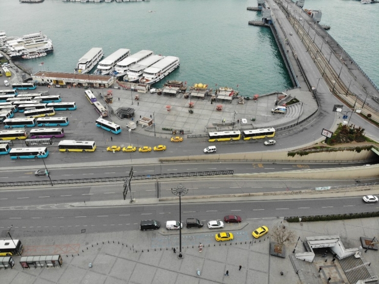 İstanbul’un Tarih Kokan Semtleri Kimsesiz Kaldı