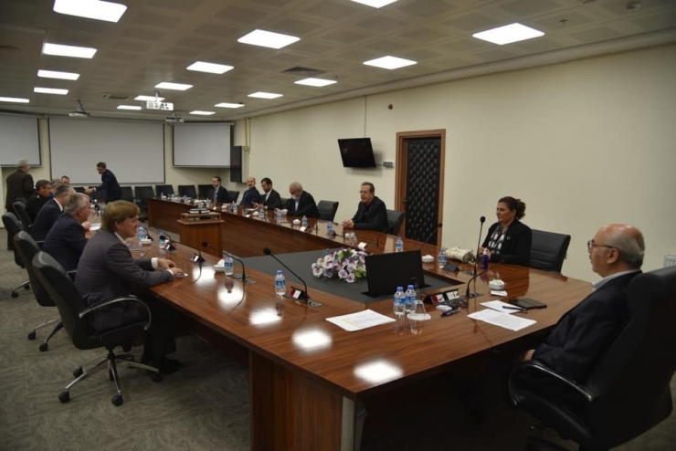 Aydın Valiliği, Otobüsle Şehirlerarası Yolculuk Yapabilecek Olanları Açıkladı