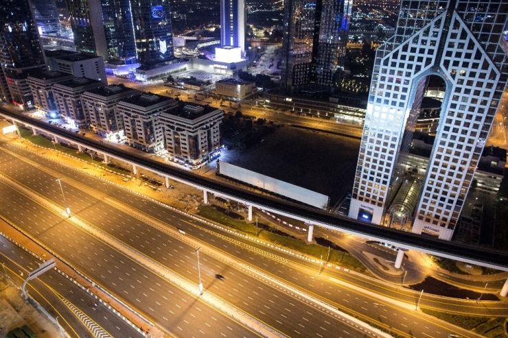 Bae’de Korona Virüs Salgını Sonrası Sokaklar Boş Kaldı