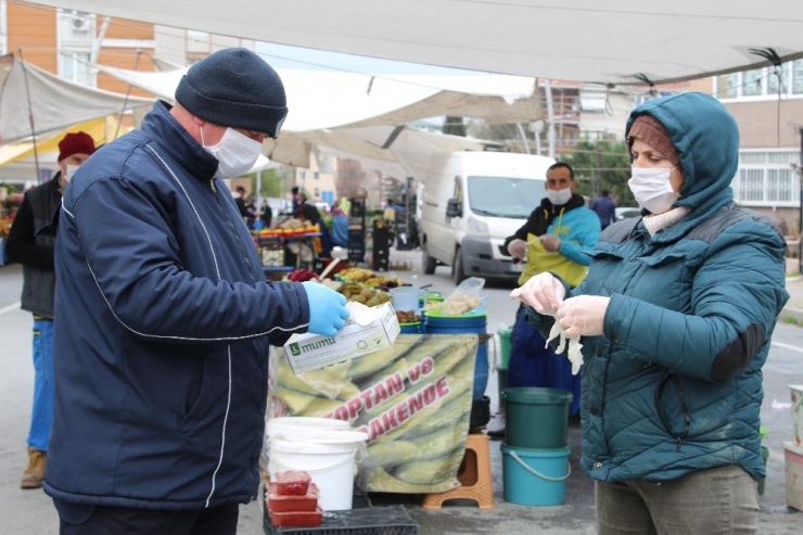 Büyükçekmece’de Pazar Tezgahlarına Korona Virüs Denetimi