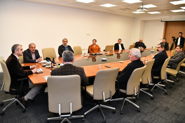 Başkan Çiftçi Muhtarlara Bilgi Verdi