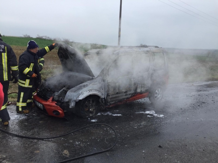 Ekmek Dağıtımına Çıkarken Alev Alev Yandı