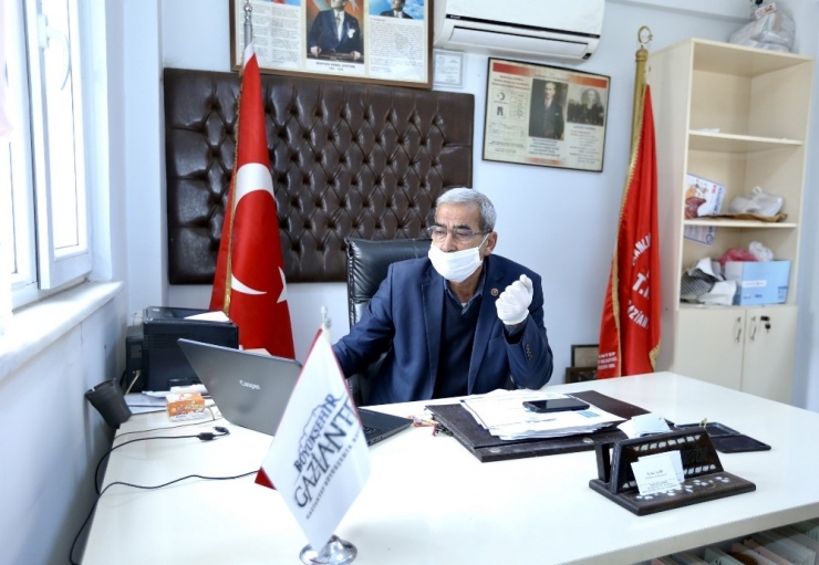 Gaziantep’te Muhtarlara Bilgisayar Dağıtıldı