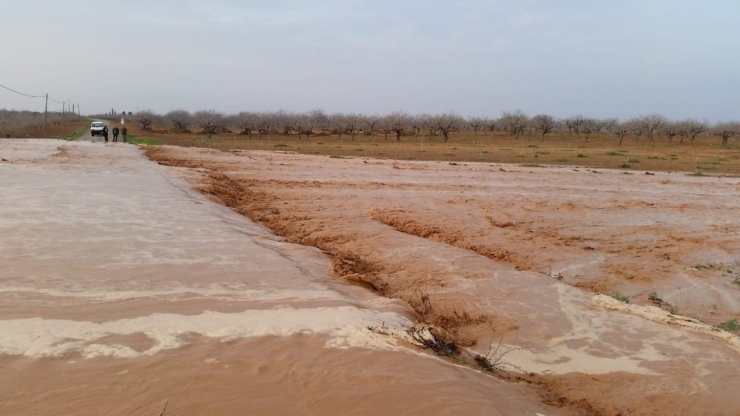 Gaziantep’i Korona Virüsten Sonra Dolu Ve Sel Vurdu