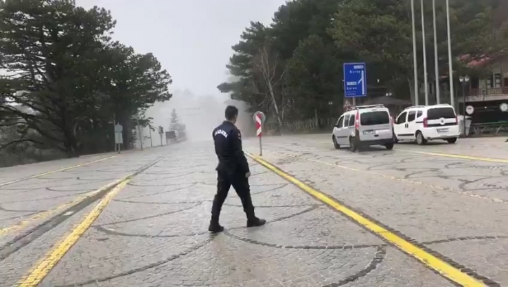 Uludağ Milli Parklar Gişeleri Kapatıldı