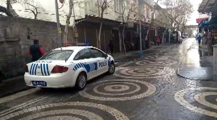 Polisten Suriyelilere ‘Korona Virüs’ Anonsu