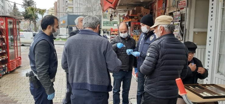 Kurallara Uymayan Yaşlılara 300 Tl Para Cezası