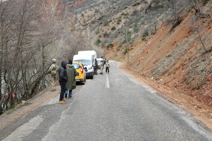 Tunceli’de Kayıp Uzman Çavuş Güneş Ve Gülistan Doku’yu Arama Çalışmaları Sürüyor