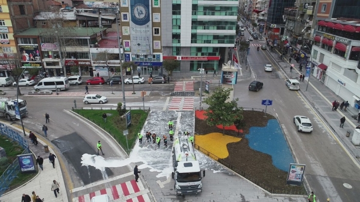 Elazığ’da Korona Virüsüne Karşı Kapsamlı Temizlik Sürüyor
