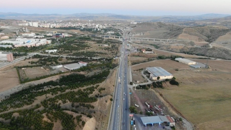 43 İlin Geçiş Güzergahındaki Kırıkkale’de Otogar Boş Kaldı