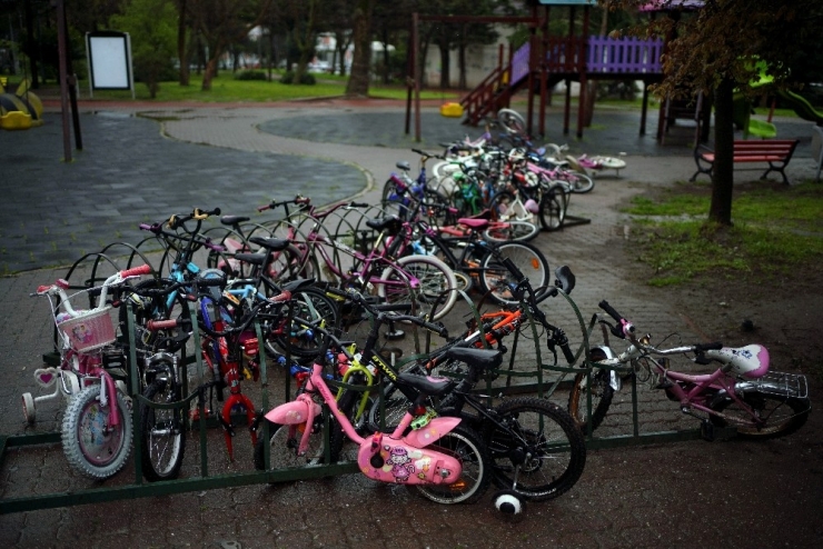 Çocuk Bisikletleri Korona Virüsle Yalnız Kaldı