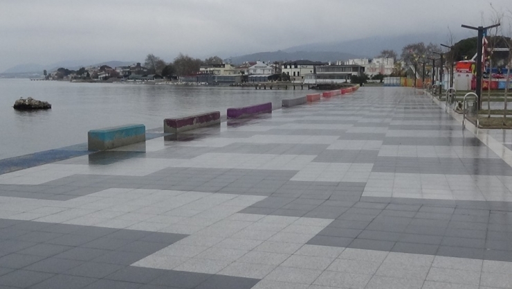 Vatandaşlar Çağrıya Uydu, Sahiller Ve Piknik Alanları Boş Kaldı