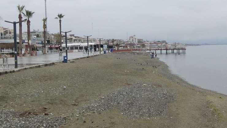 Vatandaşlar Çağrıya Uydu, Sahiller Ve Piknik Alanları Boş Kaldı