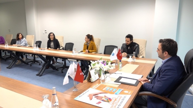 Başiskele Belediyesi’nden “Evde Kal” Resim Yarışması