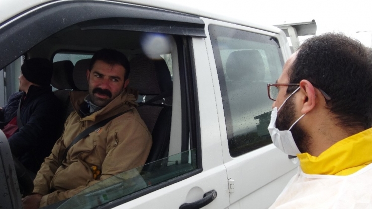 Gercüş’te Sürücü Ve Yolcuların Ateşleri Ölçüldü