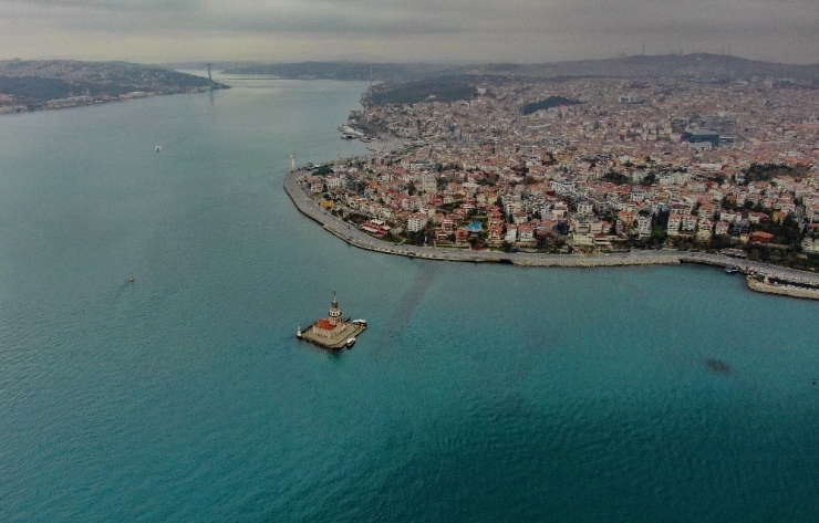 İstanbul Boğazı Sessizliğe Büründü