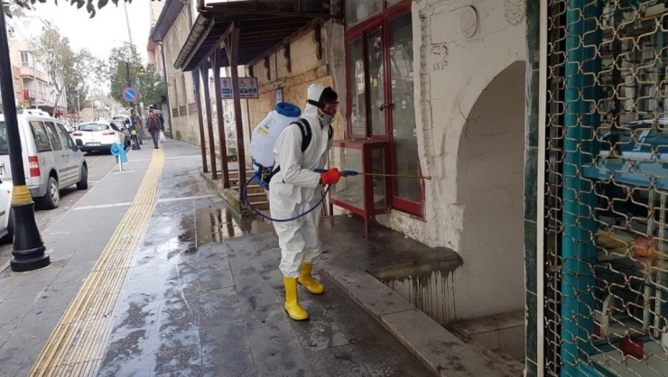 Temizlik Çalışmaları Devam Ediyor