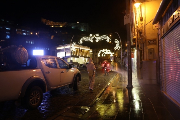 Mardin’de Korona Virüs Seferberliği Sürüyor