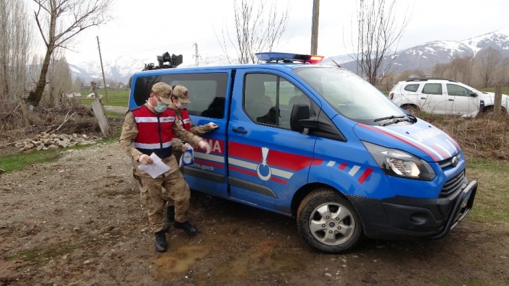 Jandarma Ekipleri Yaşlı Ve Hastalar İçin Seferber Oldu