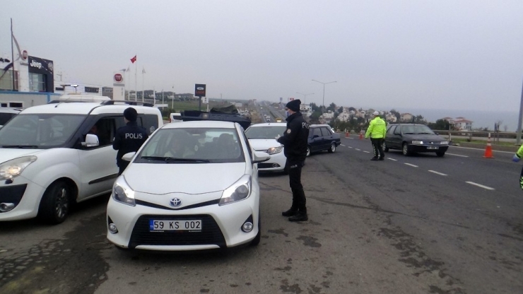 Şehre Giren Herkesin Ateşi Ölçülüyor