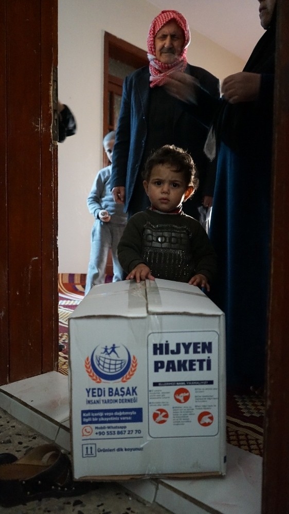 Evden Çıkamayanlara Gıda Ve Hijyen Paketi Yedi Başak’tan