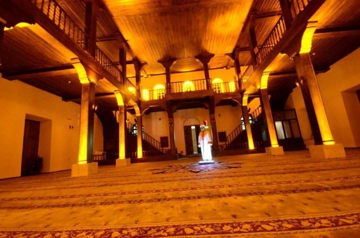 Camide Cemaat Olmayınca Sosyal Medyadan Vedalaştı