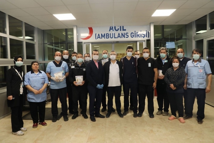 Sağlıkçılara Vitamin Takviyesi