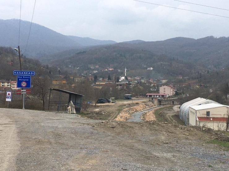 İl Dışından Gelenler Kurallara Uymadı, Belde Karantinaya Alındı