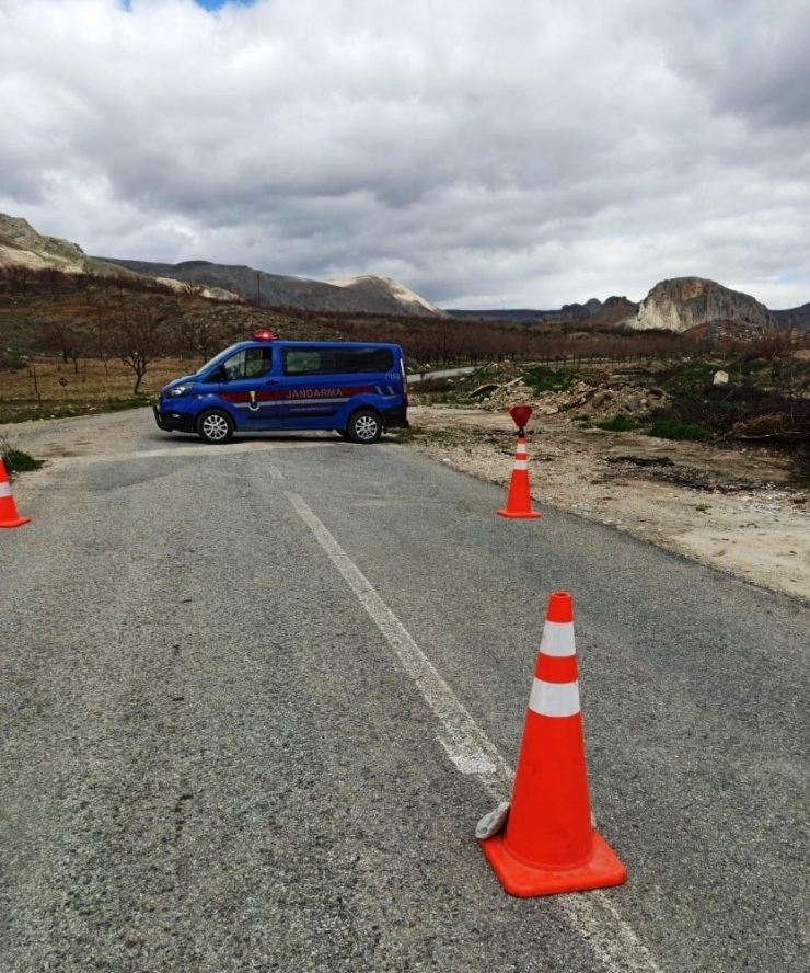 Darende’de Karantina Önlemleri Sürüyor