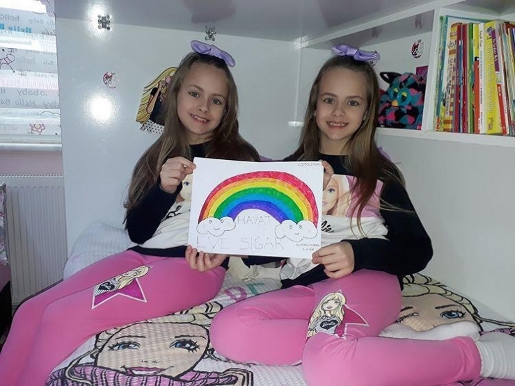 Eyüpsultanlı Çocuklar, Resimlerle “Evdekaleyüpsultan” Dedi