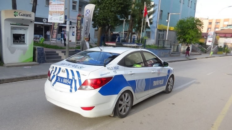 Hatay’ın Bazı İlçelerinde Caddeler Ve Sokaklar Trafiğe Kapatıldı