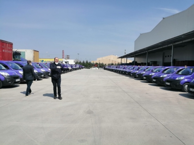 Sokağa Çıkamayan 65 Yaş Üstü Vatandaşlara Gidecek Yardım Kolileri Yola Çıktı