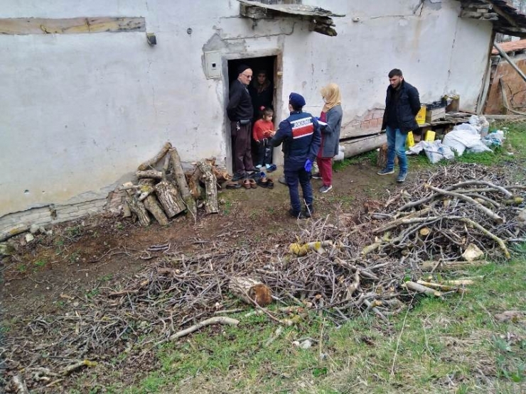 Ovacık İlçesinde Vatandaşlar Sağlık Taramalarından Geçiriliyor