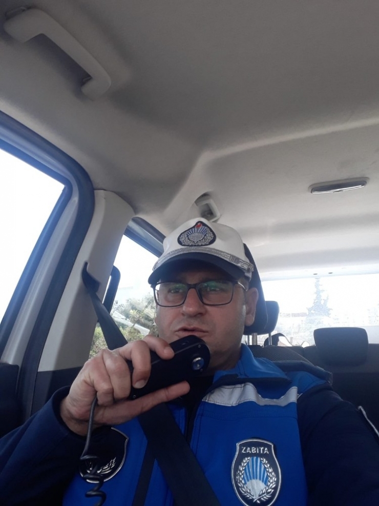 Büyükşehir Trafik Zabıta Ekipleri, Mersinlilere Anonslarla ‘Evde Kal’ Çağrısı Yapıyor