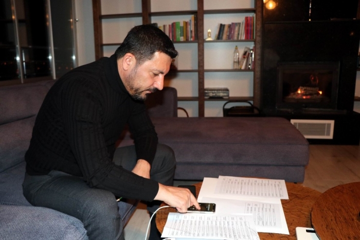 Belediye Başkanı Arı, Her Akşam 50 Kişiye Telefondan Ulaşıyor